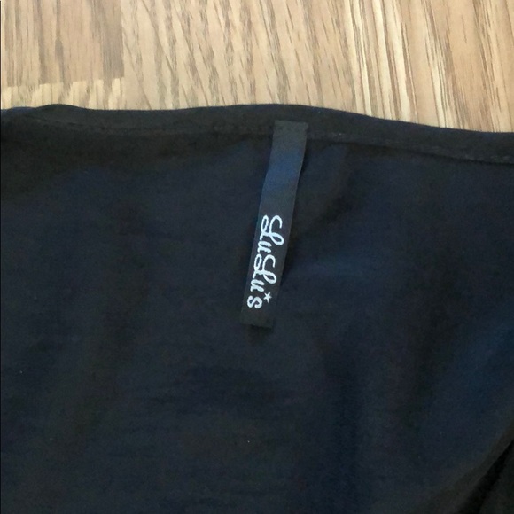 Lulus🌸 - Picture 2 of 3